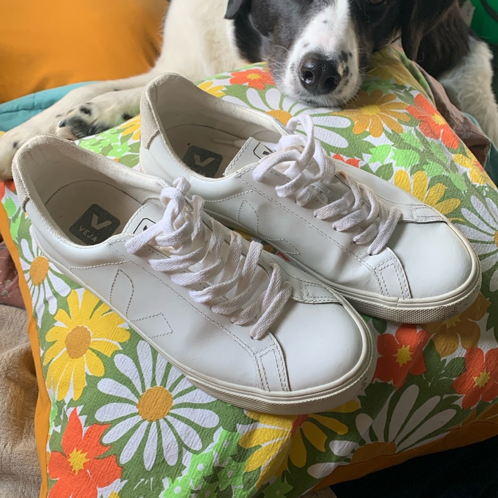 Vera white shoes